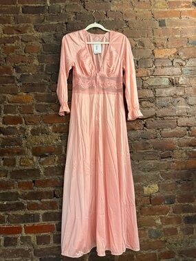 Vintage 100% Silk maxi gown/nightgown